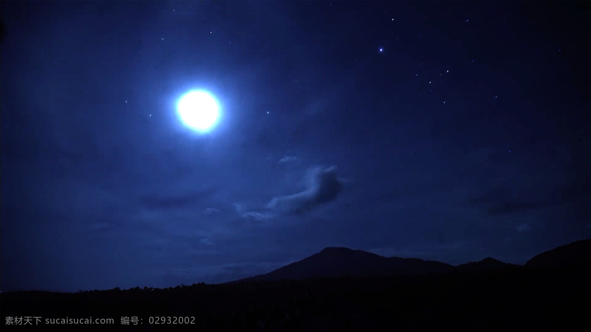 明月 月亮 月光 星星 星空 繁星 天空 夜空 白云 夜色 夜晚 山頭 山嶺 樹木 攝影圖片 自然景觀 自然風(fēng)景