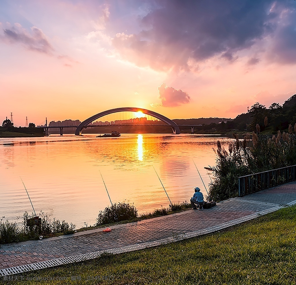 夕陽 下 江邊 垂釣 人 釣魚 大江 大河 美景 陽光 黃昏 城市江邊 邕江 大橋 悠閑 休閑 愛好垂釣 觀賞美景 美圖 景觀 城市風(fēng)光 日落 傍晚 落日 紅日 冬日夕陽 高山夕陽 夕陽美景 太陽落山 夕陽風(fēng)光 落日余暉 天空 云 火燒云 日出日落 自然景觀 自然風(fēng)景
