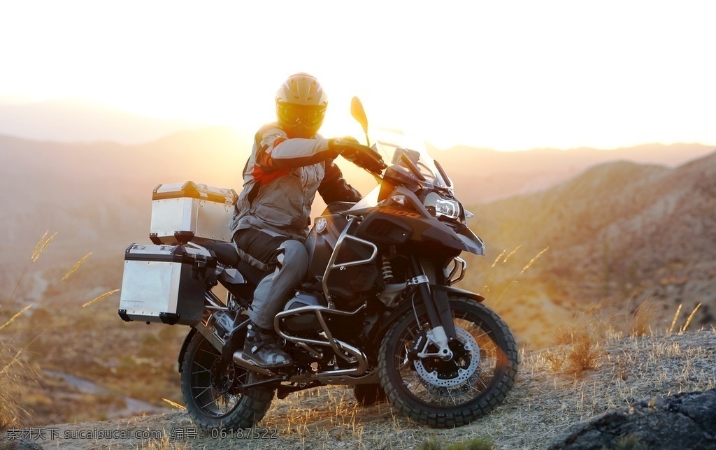 宝马 摩托车图片 摩托车 山顶 越野 夕阳 西下