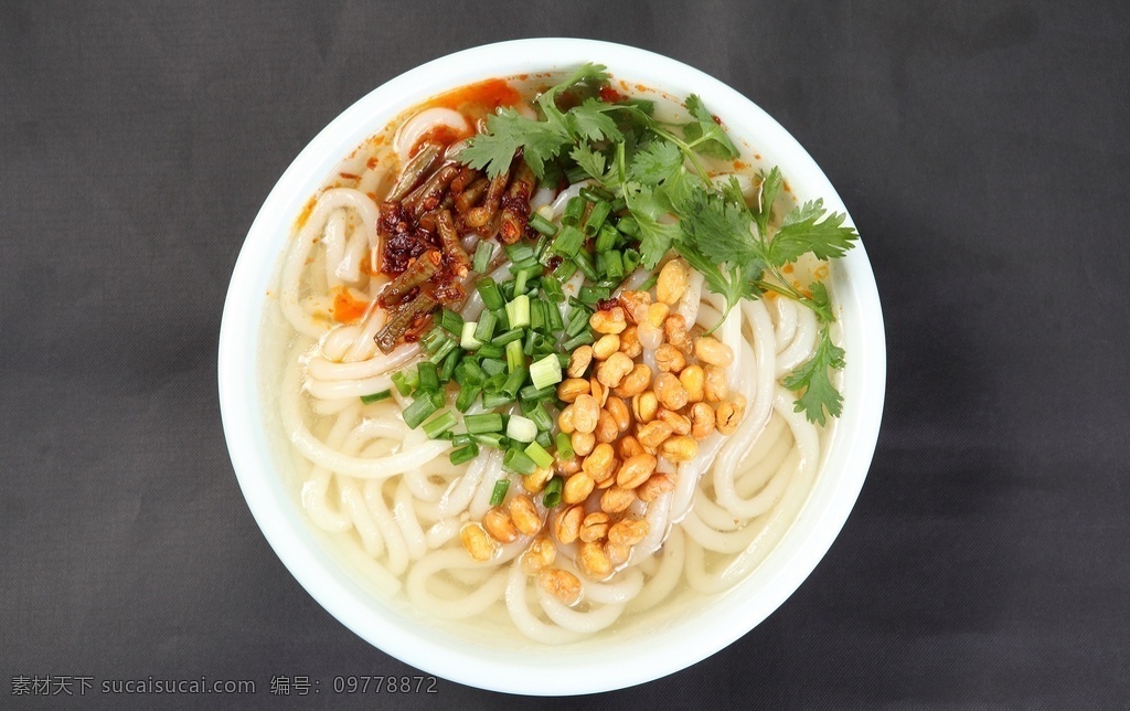 素湯米粉 牛肉湯米粉 牛拌米粉 雞拌米粉 米粉 雞拌 新疆美食 小吃 餐飲美食 傳統(tǒng)美食
