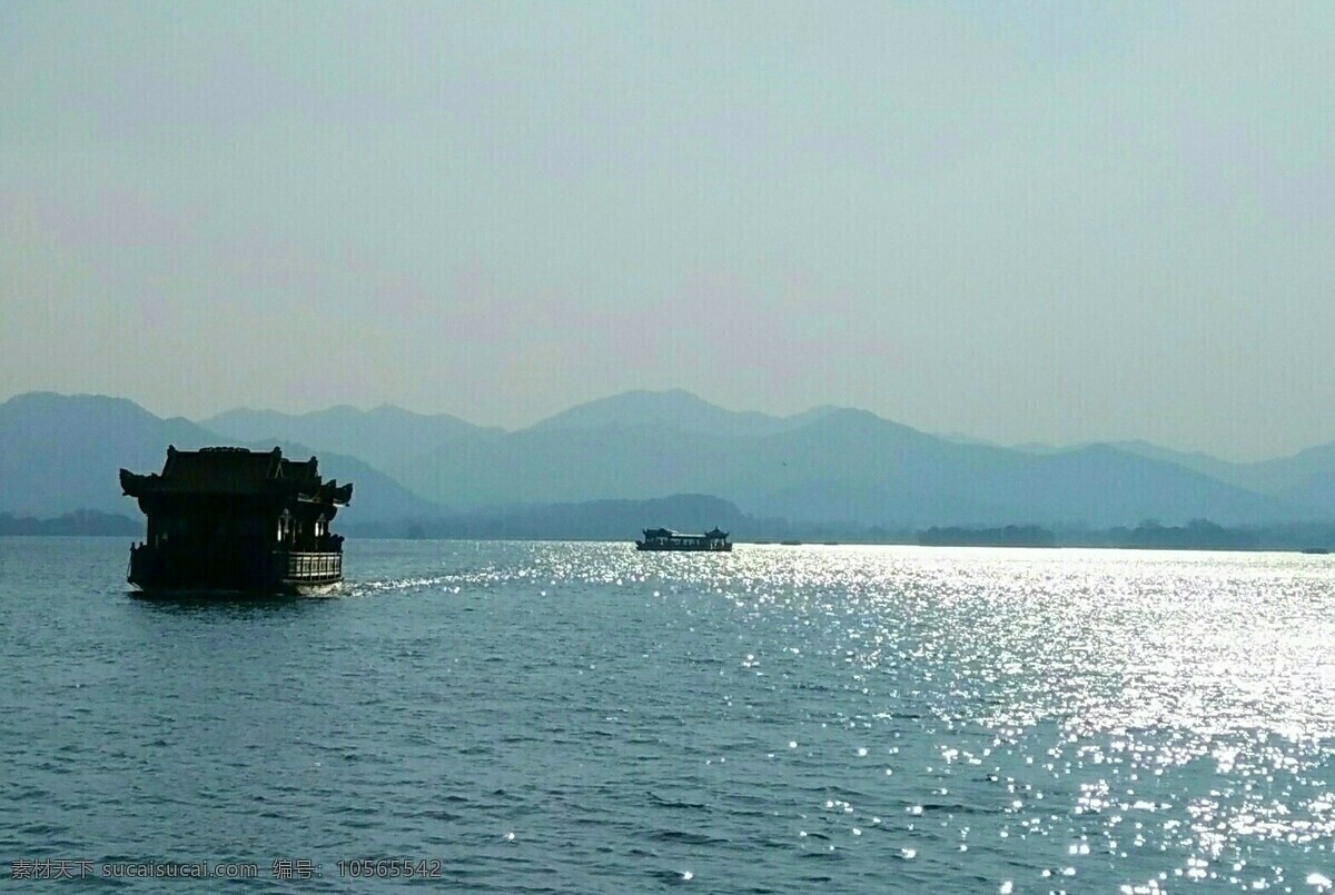 杭州 西湖 西湖美景 天空 船 唯美景色 風景 波光 水紋 山水 自然景觀 風景名勝