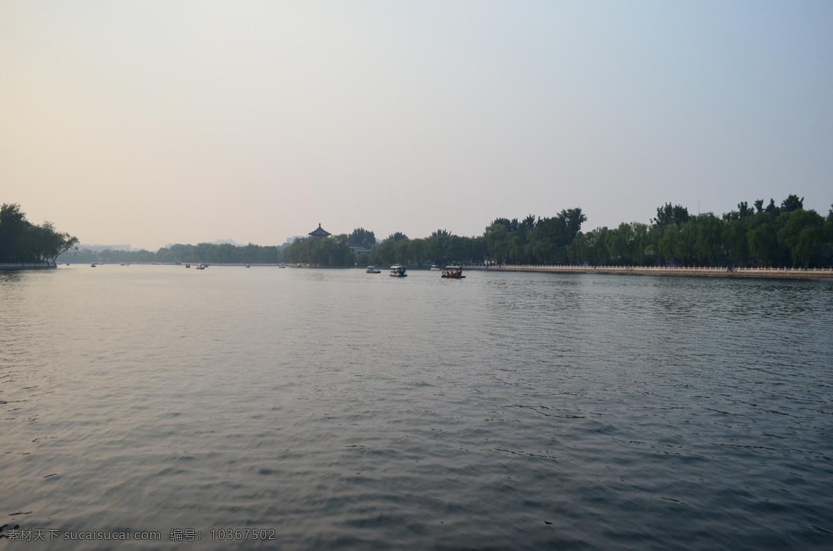 北京 北海 北海公園 劃船 公園 湖水 旅游攝影 國內(nèi)旅游 灰色