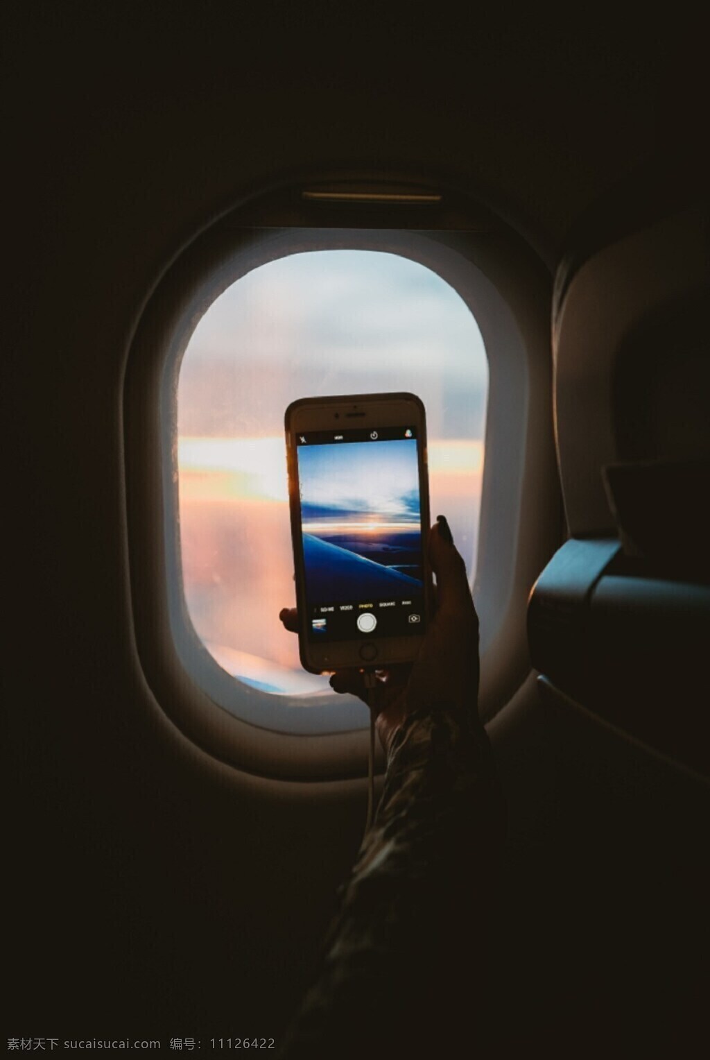 飞机窗外 飞机 机窗 手机 拍摄 旅行