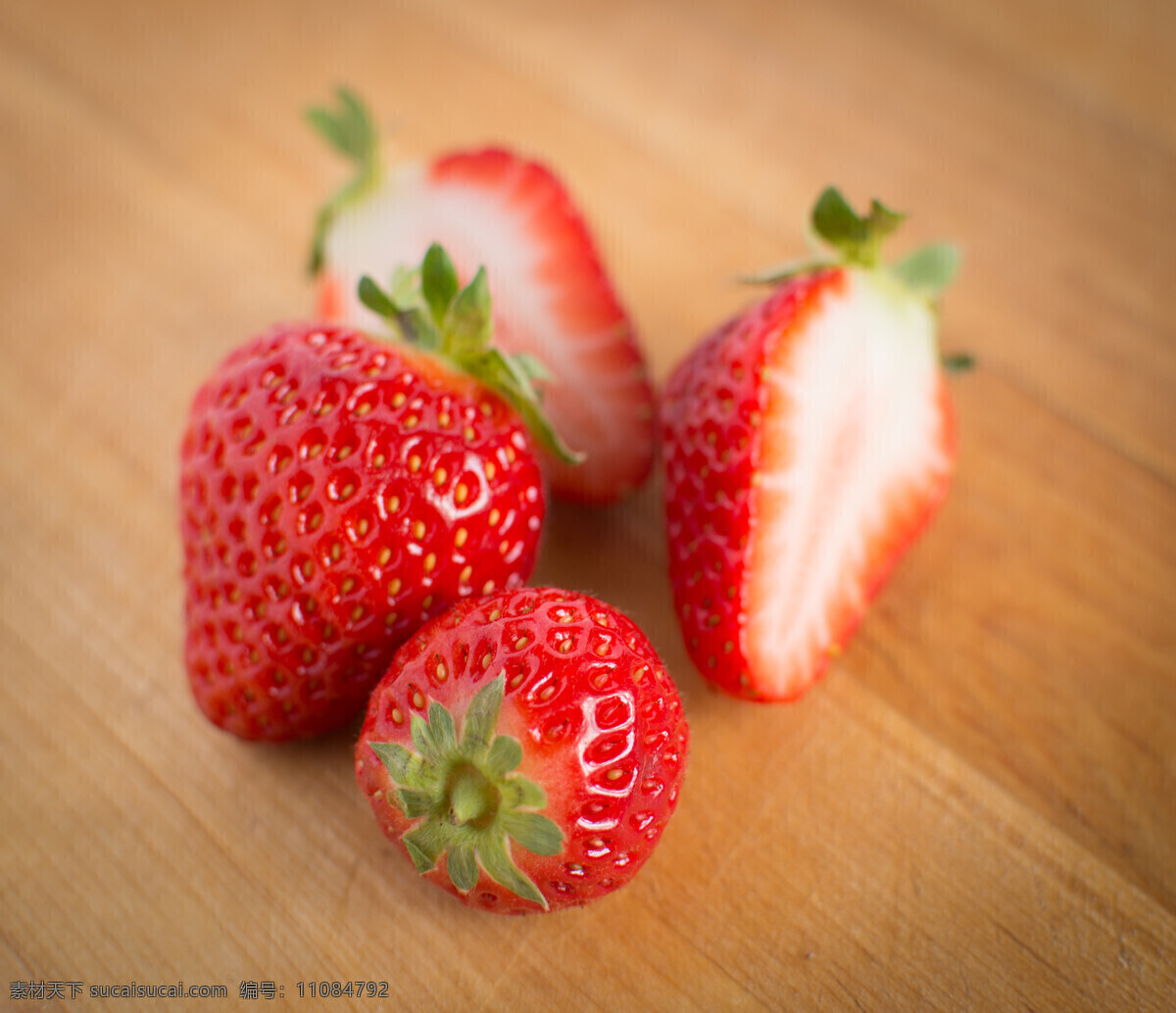 高清红色草莓 草莓 红草莓 红色 鲜果 果实 水果