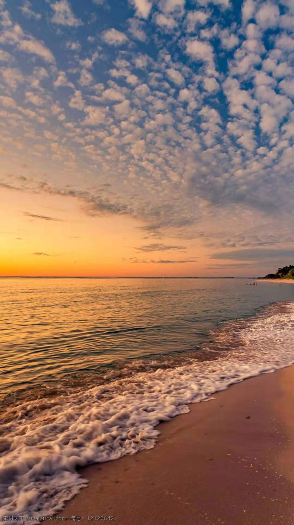 梦幻 般 海滩 风景 白云 云朵 金黄色的夕阳 宽阔的大海 海浪 浪花 美丽的海滩 美丽的风景 自然景观 山水风景