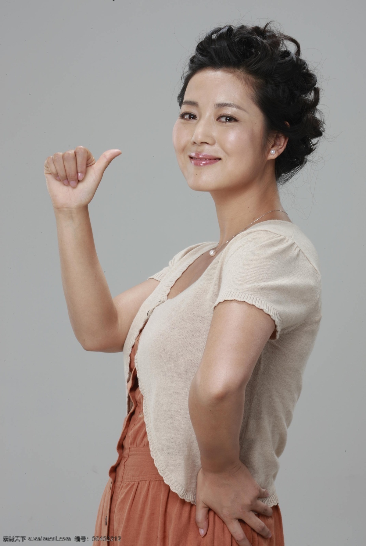 影视明星 明星偶像 美女明星 时尚美女 性感美女 美女模特 美女写真 明星图片 人物图片