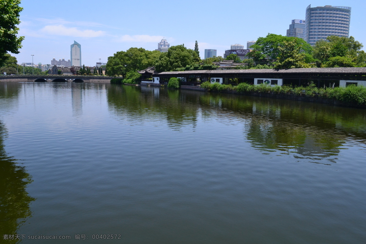 宁波 月湖公园 月园 古建筑园林 中式建筑 园林建筑 长廊 回廊 胡泊湖面 江南园林 中式园林 绿化景观 树木植物 亭台楼阁 假山 亭子 湖水倒影 公园小景 树木 绿化 休闲公园 宁波月湖风光 旅游摄影 国内旅游