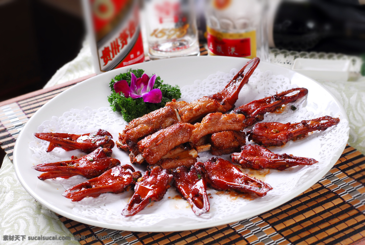 美 极 鸭 唇 拼 蒜 香 骨 菜品 菜式 美食 湘菜 农家菜 家常菜 特色菜 中餐 餐饮 传统美食 舌尖上的中国 餐饮美食