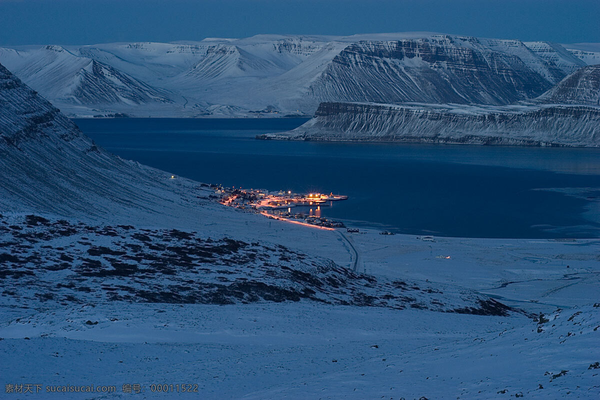 冰岛 北欧 风光 冬天 自然 树木 雪山 雪地 村庄 灯火 湖泊 风光摄影 国外旅游 旅游摄影