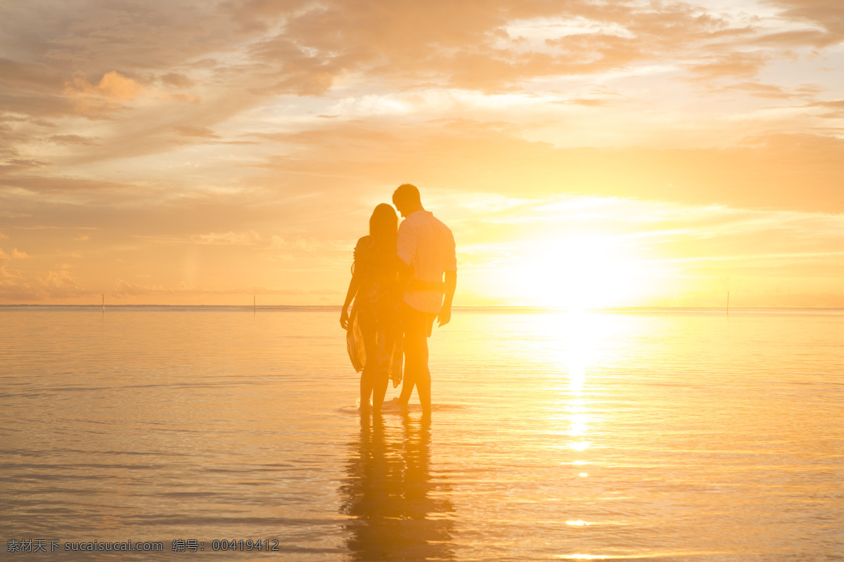 热带 海岛 沙滩 夕阳 情侣 旅游摄影