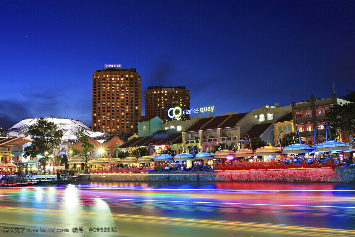 新加坡 河岸 夜景 河道 船只 流光溢彩 沿河 美食街 顾客 游客 大楼 建筑 灯光灿烂 夜空 城市景观 旅游风光摄影 旅游摄影 国外旅游
