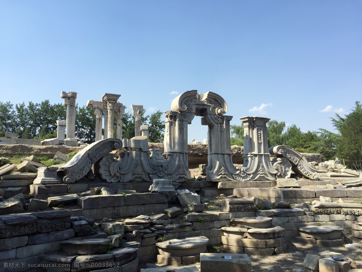 蓝天 下 圆明园公园 遗址 蓝天下 圆明园 公园 石柱子 旅游 旅行 皇家公园 圆明园遗址 皇家园林 国内旅游 旅游摄影 自然风景