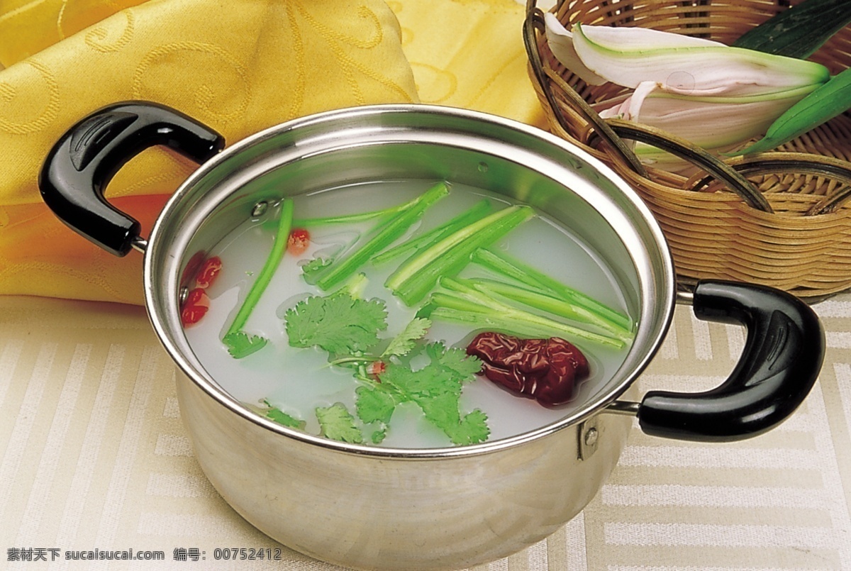 三鲜锅底 牛油火锅 火锅锅底 四川火锅 火锅底料 三鲜火锅底料 重庆老火锅 火锅汤料 重庆火锅 成都火锅 自热火锅 麻辣干锅 清油火锅底料 重庆火锅底料 火锅料 麻辣烫 火锅 餐饮美食 传统美食