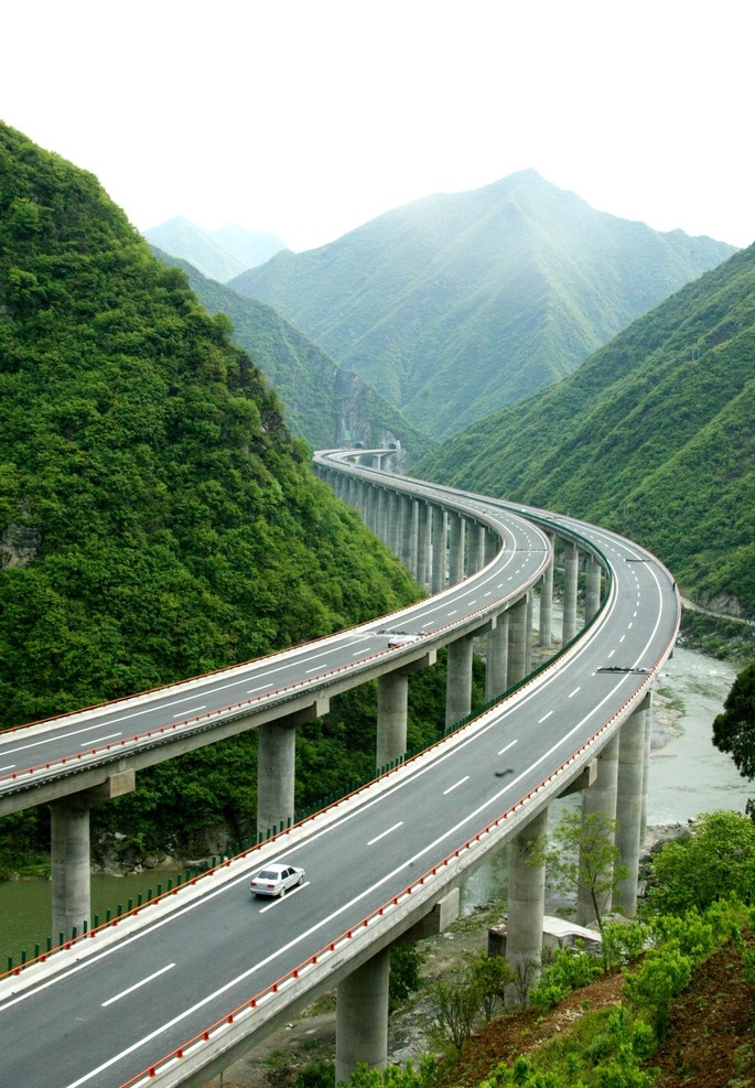 高速公路 山路 青山 绿山 建筑景观 自然景观