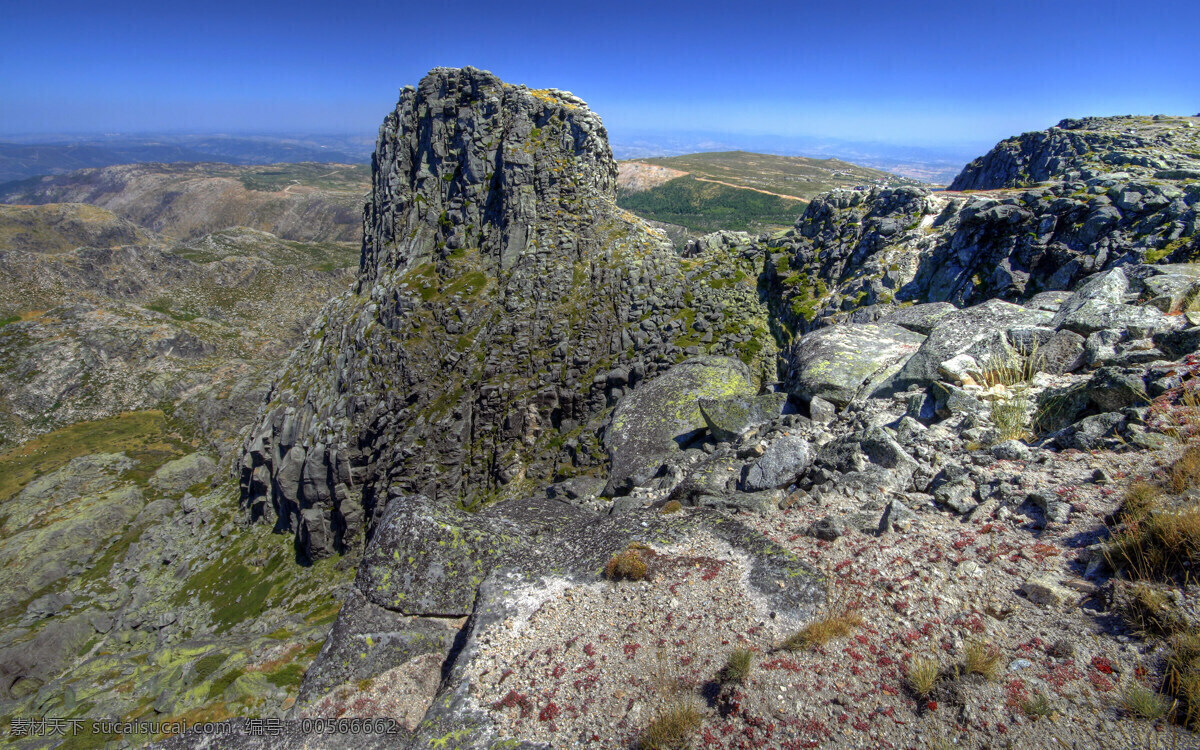 大自然 风景 摄影艺术 悬崖 蓝天 中午 岩石 山区 高山 荒野 石头 自然景观