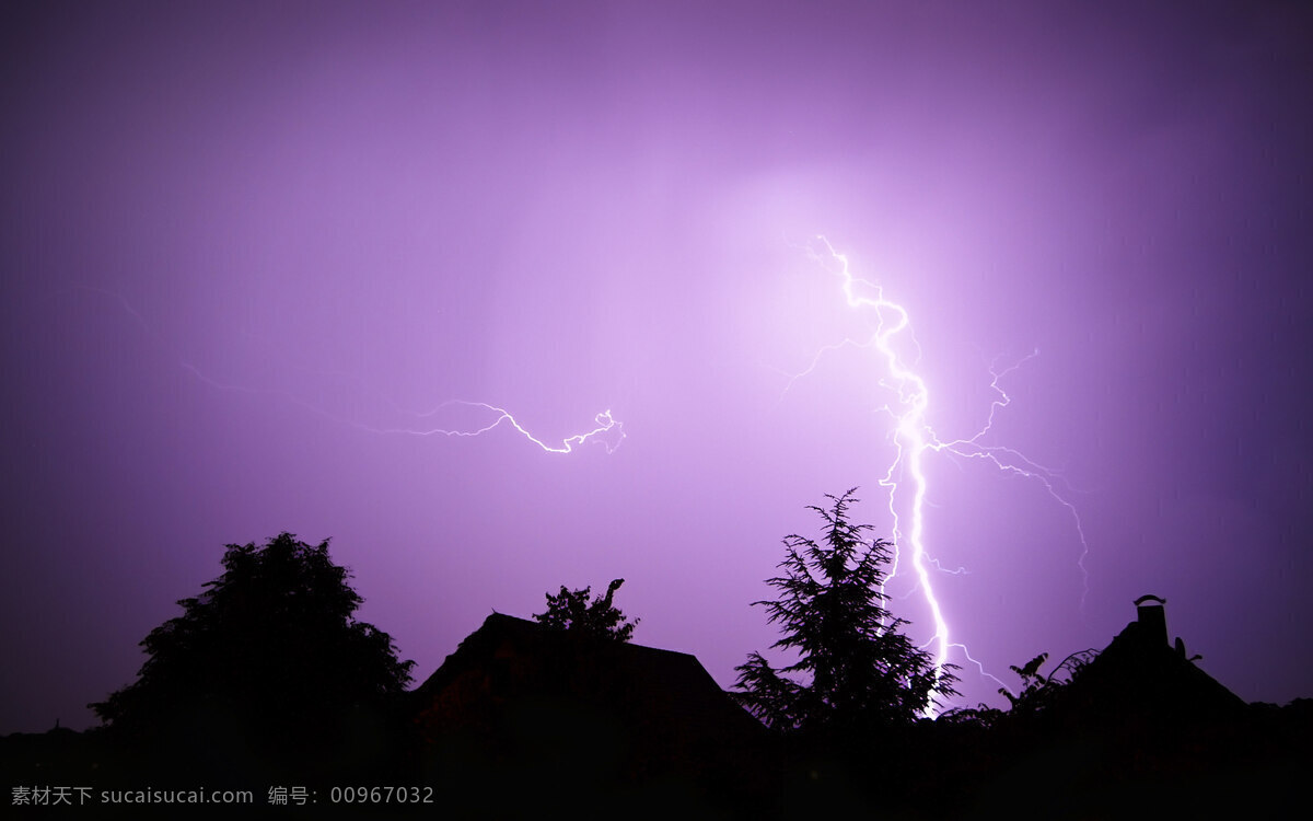 闪电 大树 剪影 山脉 天气 紫色 自然风景 雷雨天 自然景观 psd源文件