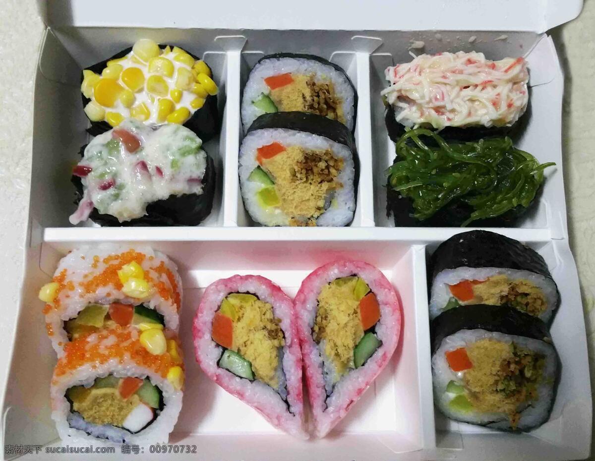 n 寿司 组合 套餐 n多寿司 玉米 樱花 海苔 米饭 吃的 沙拉 鱼子 肉松 黄瓜 纸盒 套装 食物 餐饮美食