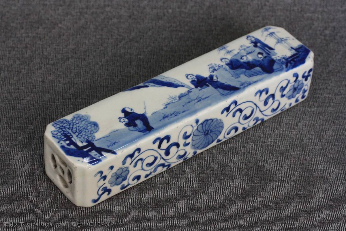 青花瓷 陶瓷 瓷器 清代 青花 竹林 七贤 镇纸 镇尺 竹林七贤 文房用品 文房四宝 古玩 古董 艺术品 陶瓷精品 收藏 欣赏 古典 文化 艺术 把玩 传统文化 文化艺术