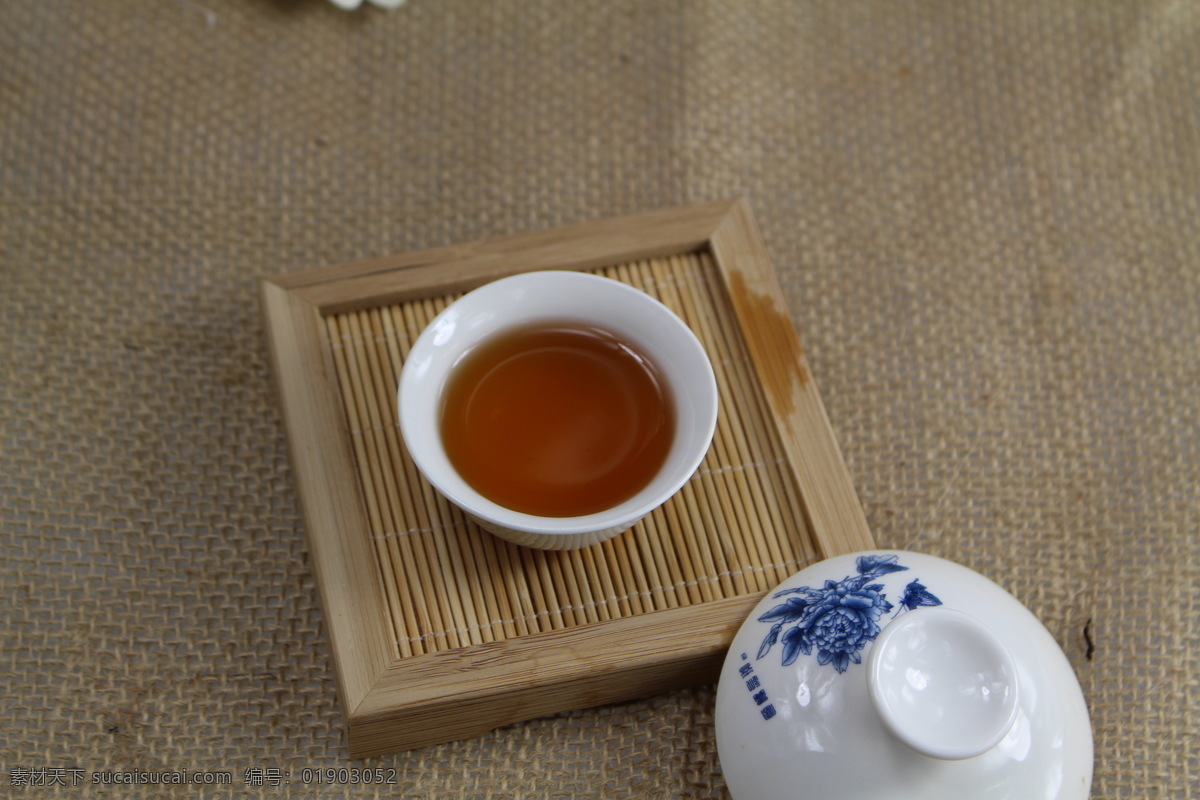 凤凰单枞茶 潮汕茶 蜜兰香茶 白叶单枞茶 泡茶 茶菜 茶汤 茶叶 茶 功夫茶 清香型 浓香型 茶叶摄影图 餐饮美食 食物原料