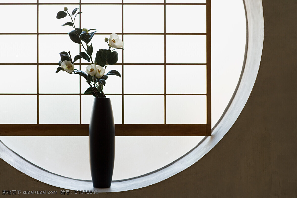 日式 风格 美容院 窗子 花朵 隔断 白花 花瓶 养生 器皿 养颜 美体 美容 化妆品 高清摄影 高清图片 美容健身 生活百科