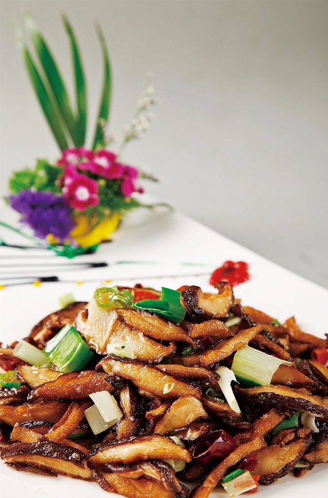 干煸 鲜 香菇 干煸鲜香菇 美食 传统美食 餐饮美食 高清菜谱用图