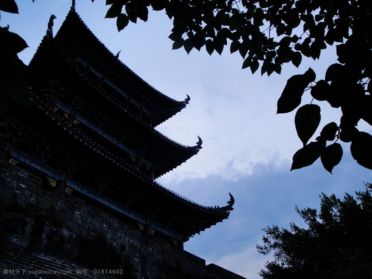 白云 国内旅游 剪影 建筑 蓝天 旅游摄影 绿叶 赣州 八境 塔塔 檐 细节 岁月痕迹 树影 赣州旅游 psd源文件