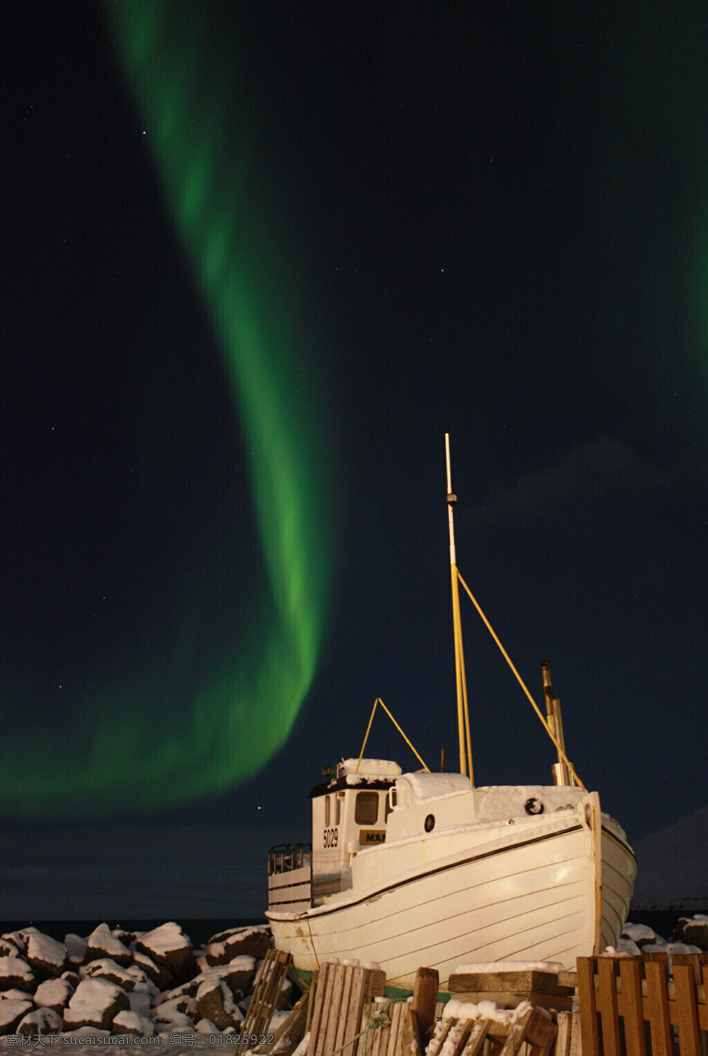 冰岛 北欧 风光 冬天 自然 船 极光 轮船 天空 石头 栅栏 风光摄影 国外旅游 旅游摄影