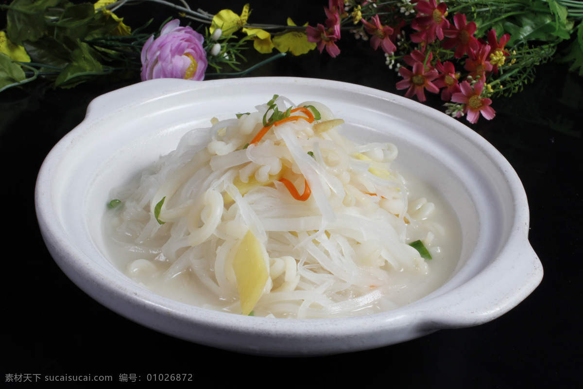 萝卜丝炒鱿鱼 美食 菜品 菜谱 餐饮 中餐 食品 传统美食 餐饮美食 粤菜 湘菜 淮阳菜 上海菜 北京菜 鲁菜 东北菜 小炒 炒菜 砂锅 煲仔 小吃 高清 写真照片