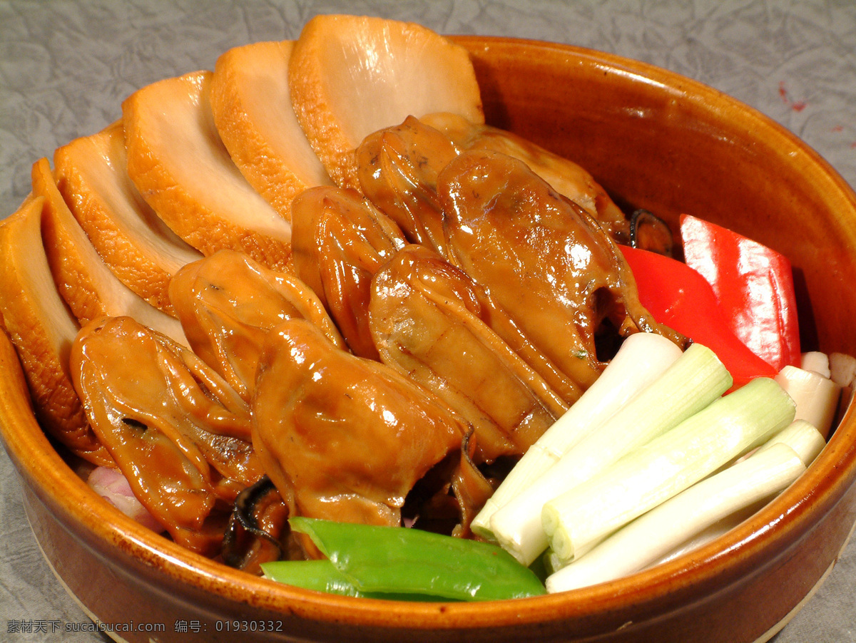 砵 仔 什 菌 金 蚝 砵仔 什菌 金蚝 食物 中华美食 传统美食 餐饮美食 美食