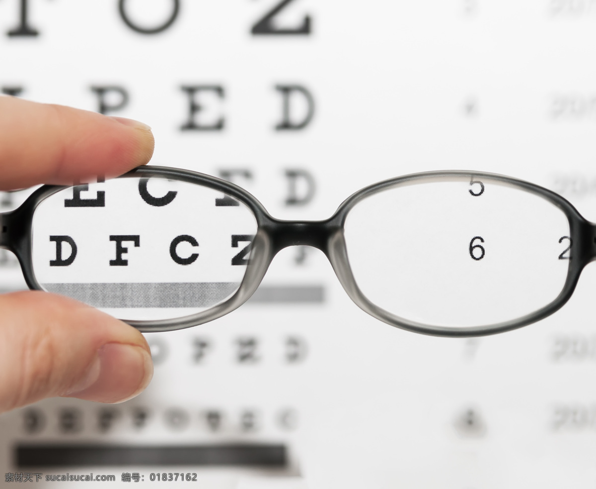 着眼 镜 手 视力 眼科 视力测试卡 拿着眼镜的手 眼镜 视力眼镜 医疗护理 现代科技