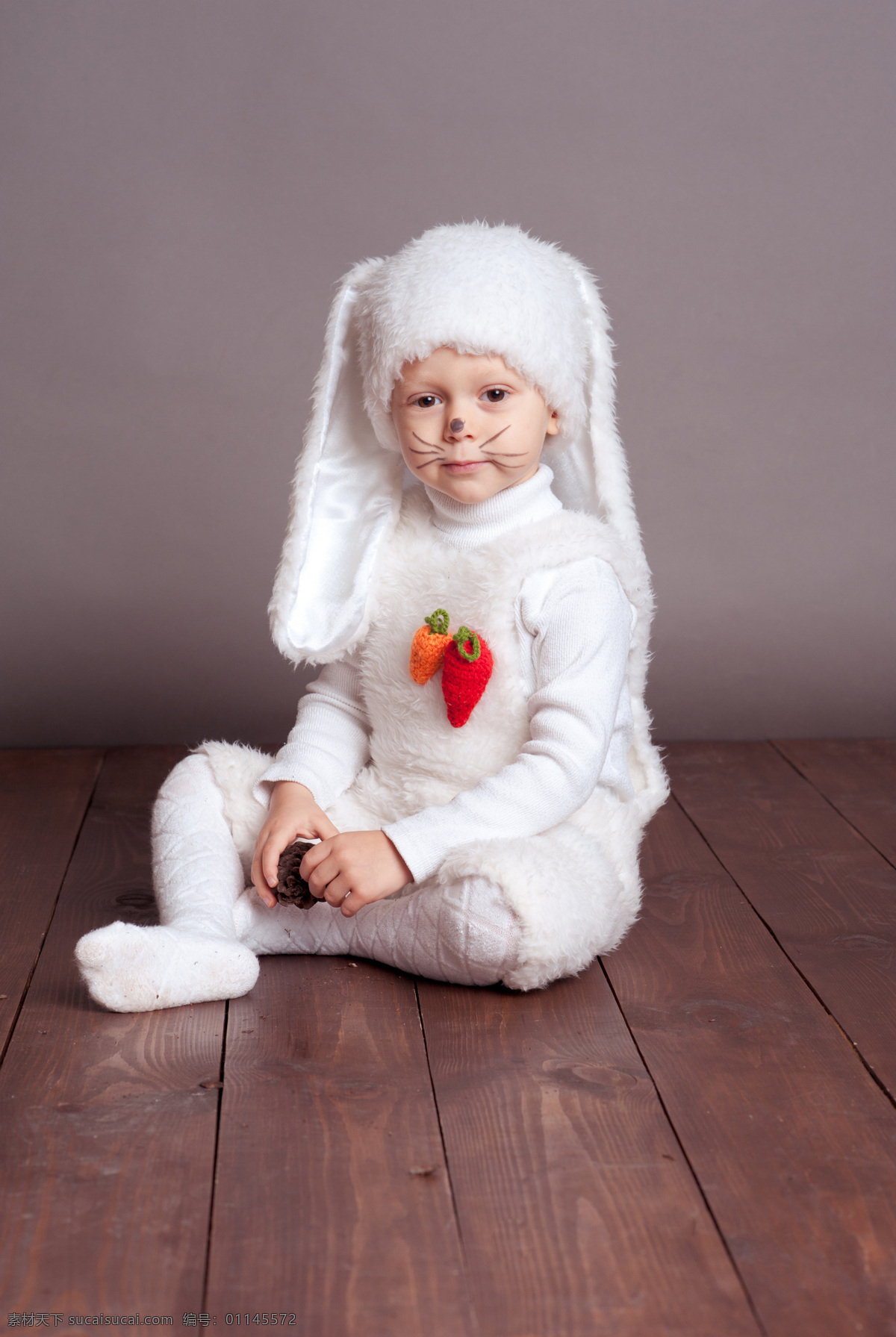 穿着 兔子 衣服 可爱 孩子 幼儿 儿童 外国小孩 人物图库 人物摄影 儿童图片 人物图片