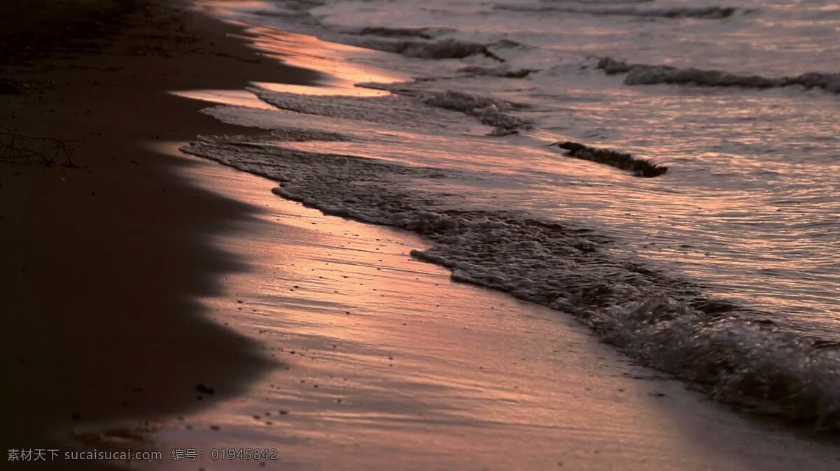 夕阳中子弹 自然 慢动作 日落 傍晚 黄昏 海滩 沙 波动 波浪 热带的 假期 假日 魔术 小时 神奇的时刻 水 粉红色 橙色