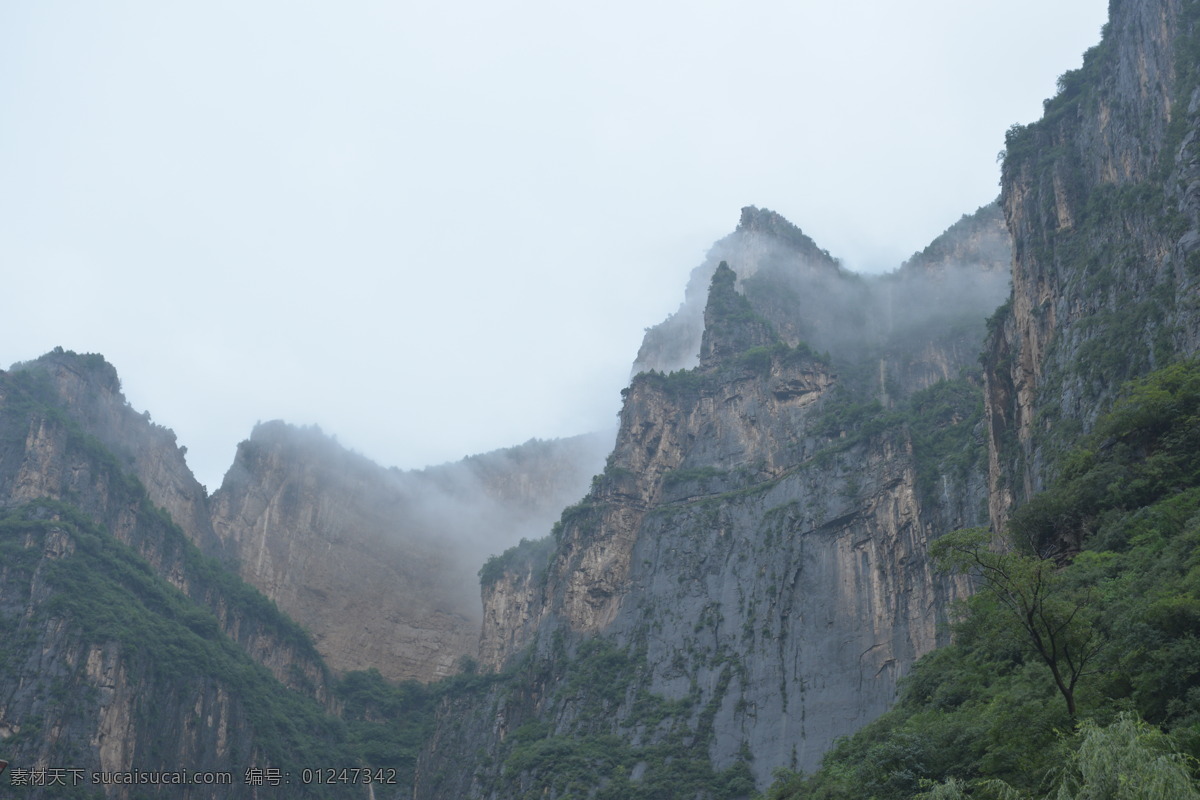 山峰天空 山 山林 树木 山峰 高山 蓝天 白云 山脉 自然景观 山水风景