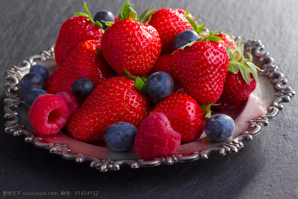 新鲜 水果 一盘水果 食物 草莓 香甜水果 蓝莓 新鲜的水果 水果图片 餐饮美食