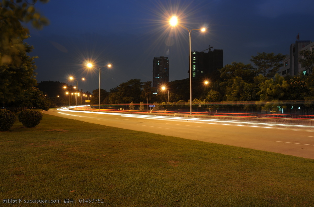 夜景 幻影车灯 路灯 道路 蓝天 小树 建筑 自然风景 旅游摄影