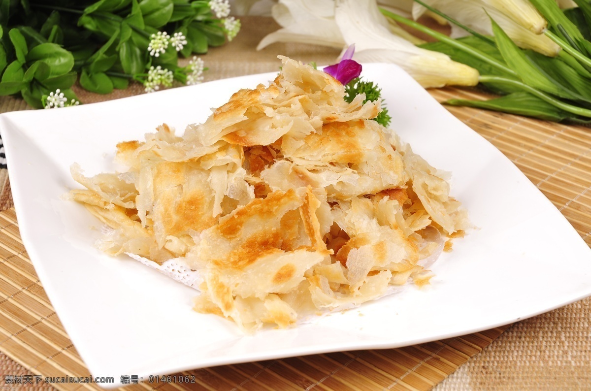 手撕饼 饼 脆饼 东北手撕饼 油饼 大饼 火锅 切饼 撕饼 摄影图片 餐饮美食 传统美食