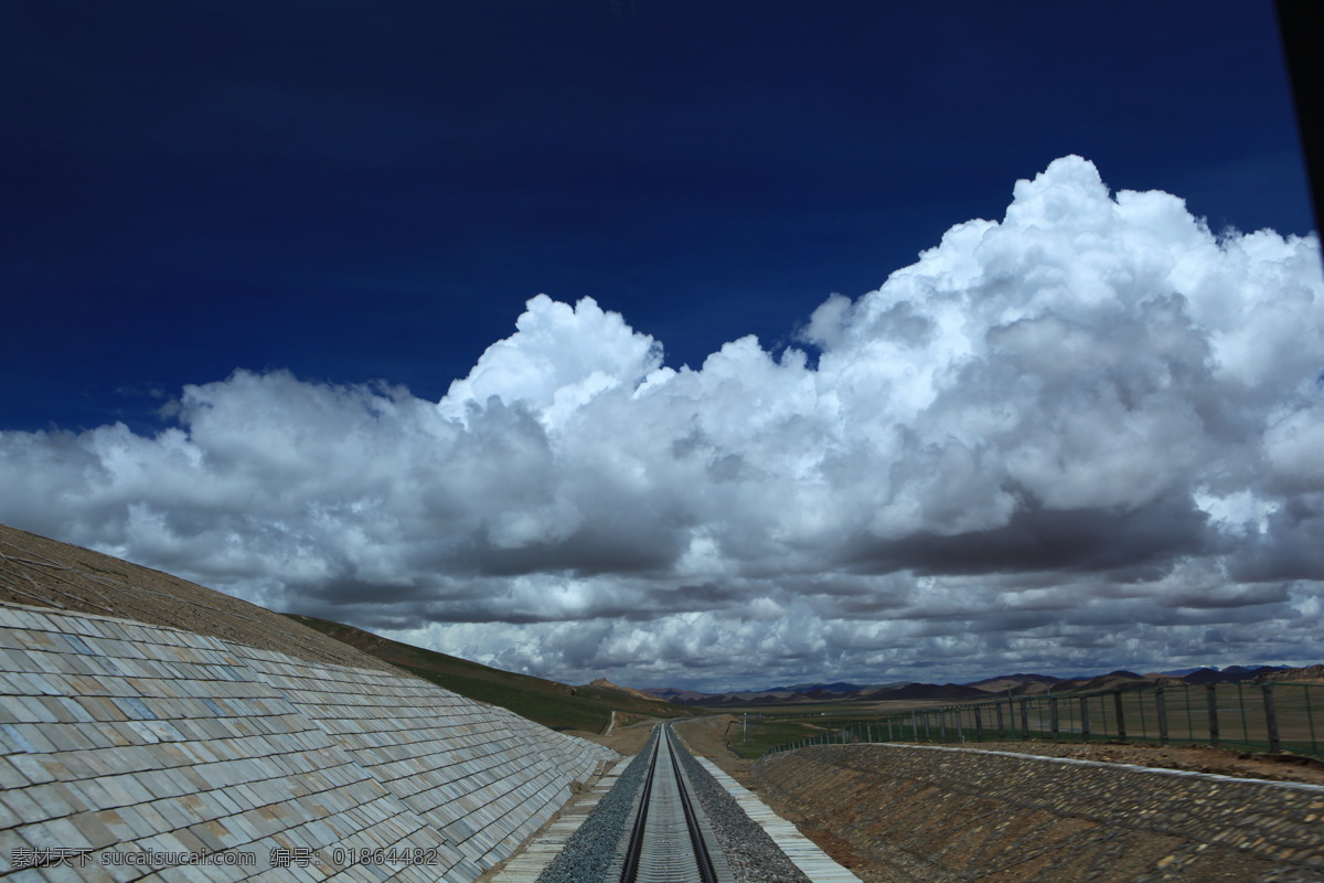 拉萨的铁路 拉萨 铁路 白云 旅游摄影 国内旅游 摄影图库