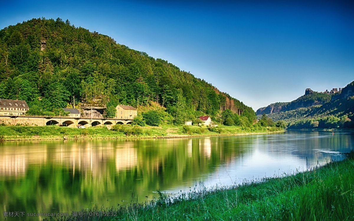 静谧的湖泊 湖泊 湖水 湖光山色 蓝天 自然景观 山水风景