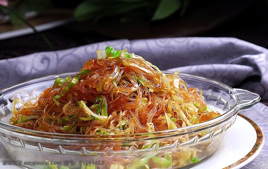 莲 白 炒 粉丝 炒菜 家常菜 特色菜 热菜 美食 美味 八大菜系 汤羹 菜谱 菜名 小炒 炒饭 烧菜 凉菜 菜肴 佳肴 小吃 锅仔 烧烤 油炸 红烧 爆炒 清蒸 油焖 海鲜 刺身 主食 副食 米饭 面条 酱爆 点心 河粉 炒河粉 香辣河粉 炒粉丝 粉丝煲 铁板粉丝 餐饮美食 传统美食