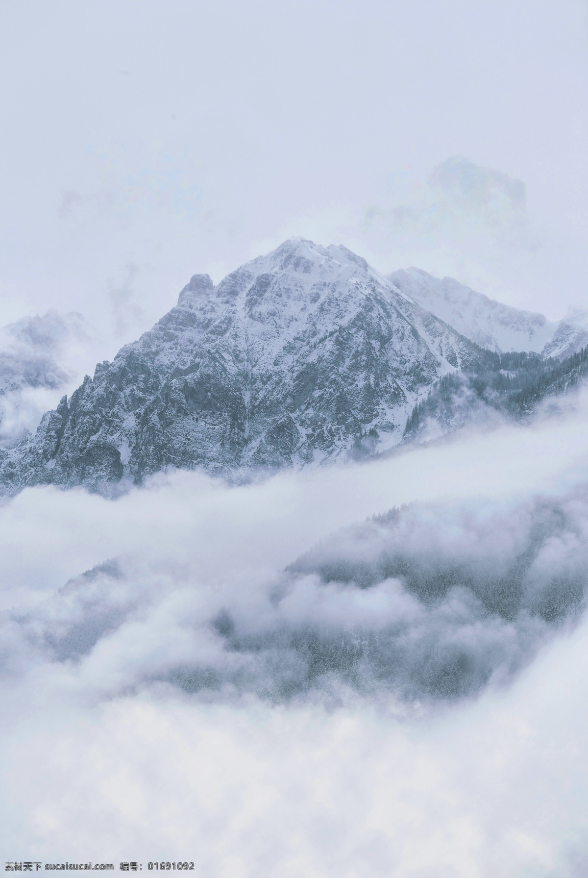 云雾 缭绕 雪山 云 雾 朦胧 山脉 背景 高清 大图 自然景观 山水风景