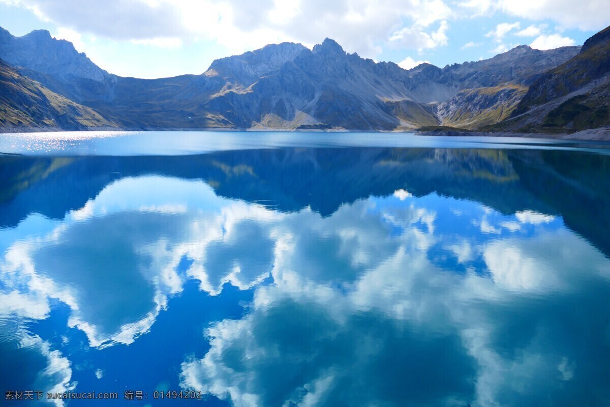 湖 云 镜像 水 天空 蓝色 山 天空湖水