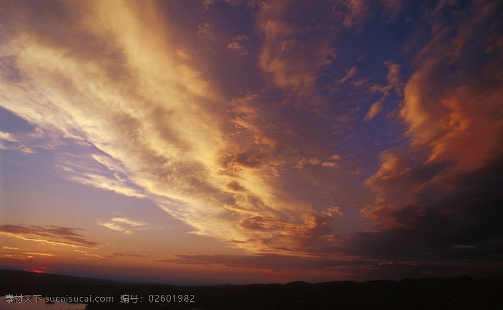 天空素材图片 天空 云 蓝天 白云 云层 云彩 彩云 云朵 云团 云端 云层之上 高空中云彩 蔚蓝的天空 风景 自然景观 自然风景