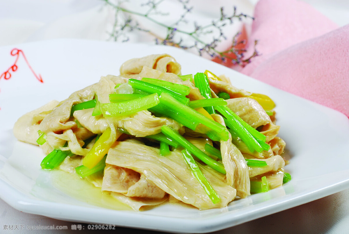 芹菜炒腐竹 芹菜腐竹 西芹炒腐竹 麦芹腐竹 芹菜 炒腐竹 腐竹 高清菜谱用图 餐饮美食 传统美食