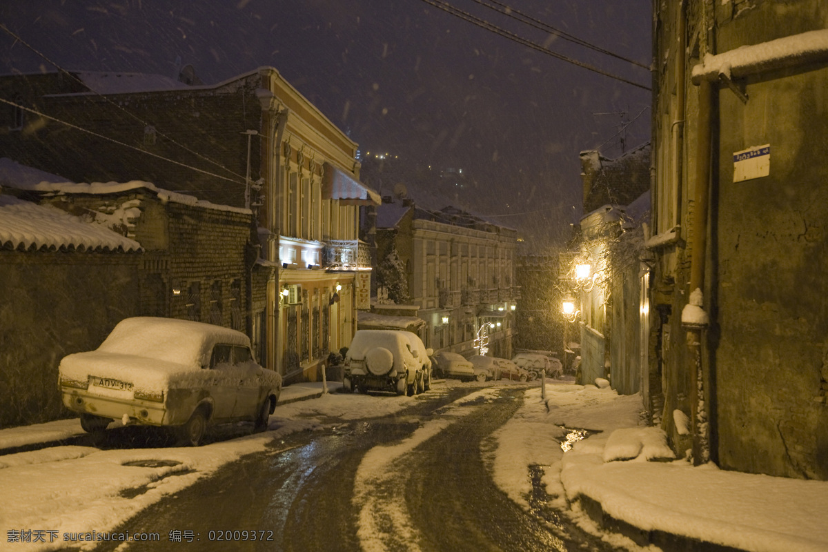 小巷风雪夜 格鲁吉亚 第比利斯 积雪 街道 建筑 汽车 国外旅游 旅游摄影