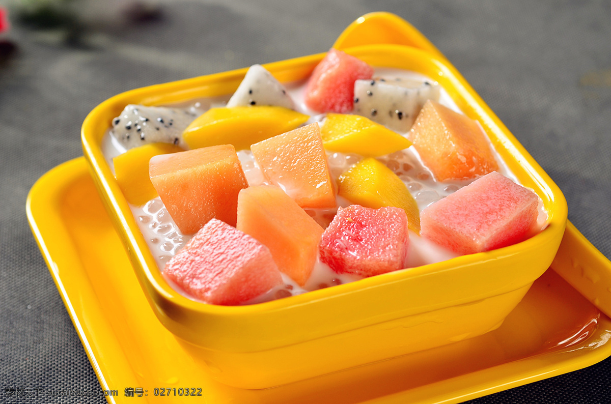 水果奶昔 唯美 食物 食品 美食 美味 营养 健康 奶昔 水果 甜食 甜品 餐饮美食 西餐美食