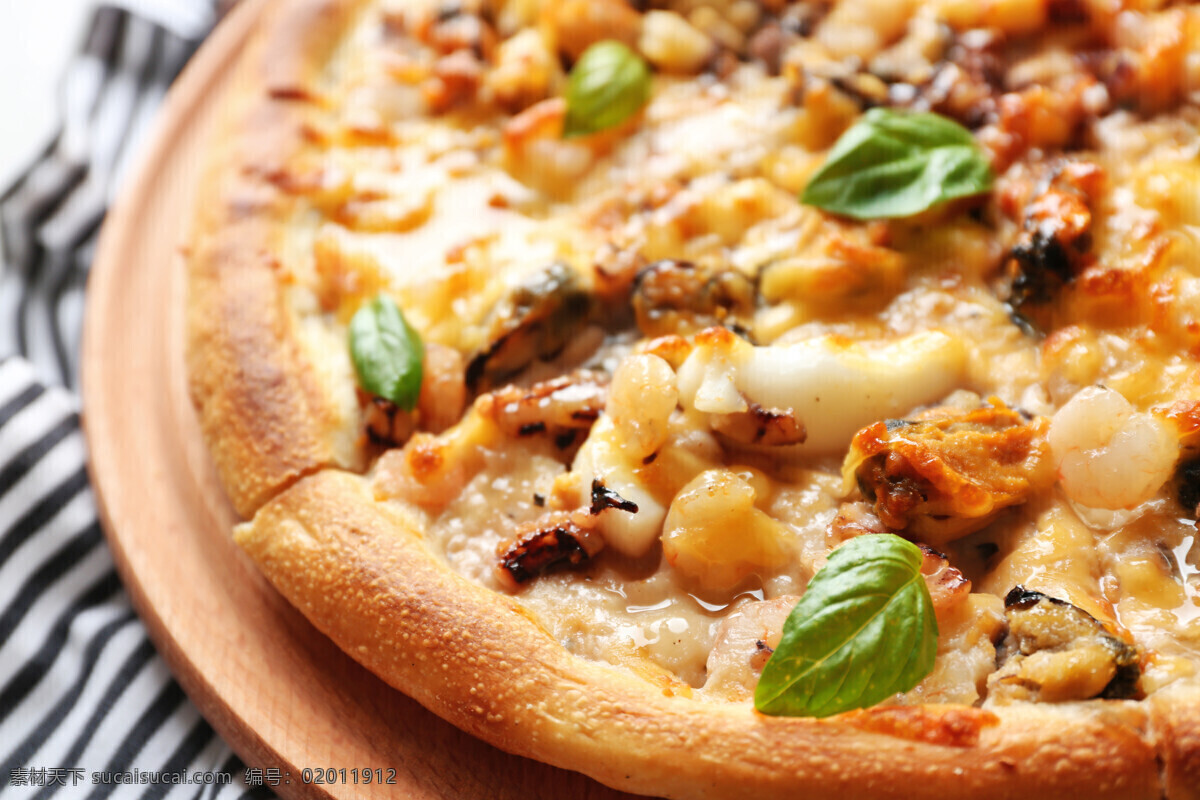 披萨 比萨 海鲜披萨 水果披萨 夏威夷披萨 榴莲披萨 牛肉披萨 切块披萨 餐饮美食 西餐美食