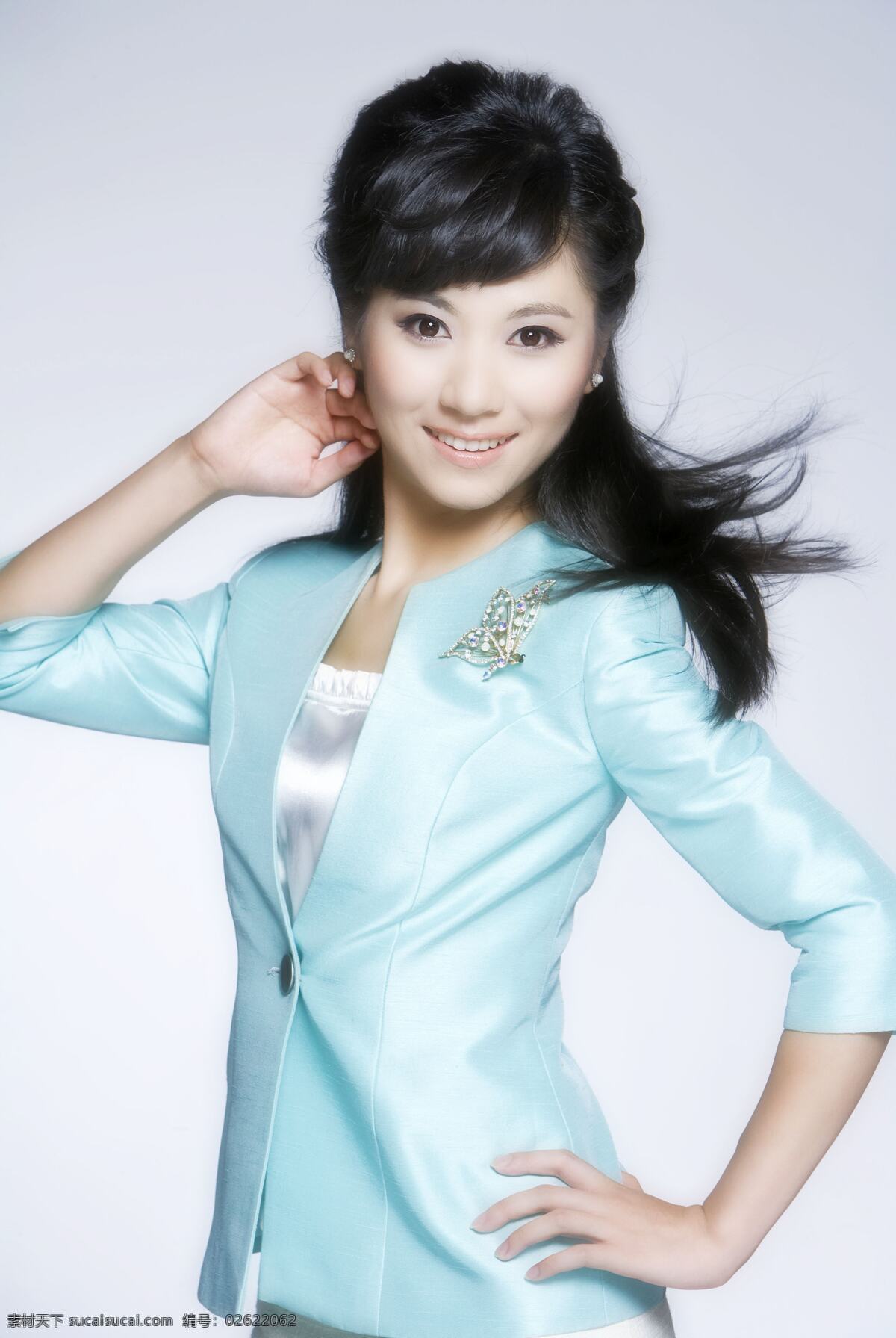 白色内衣 长发 靓丽 美女明星 明星偶像 青春 人物图库 秦 原 秦原 甘肃美女 中国 传媒 大学 播音 主持 艺术学院 毕业 浙江卫视 主持人 娱乐 休闲 时尚 淡蓝色衬衫 性感 微笑 写真 海报 宣传海报 宣传单 彩页 dm