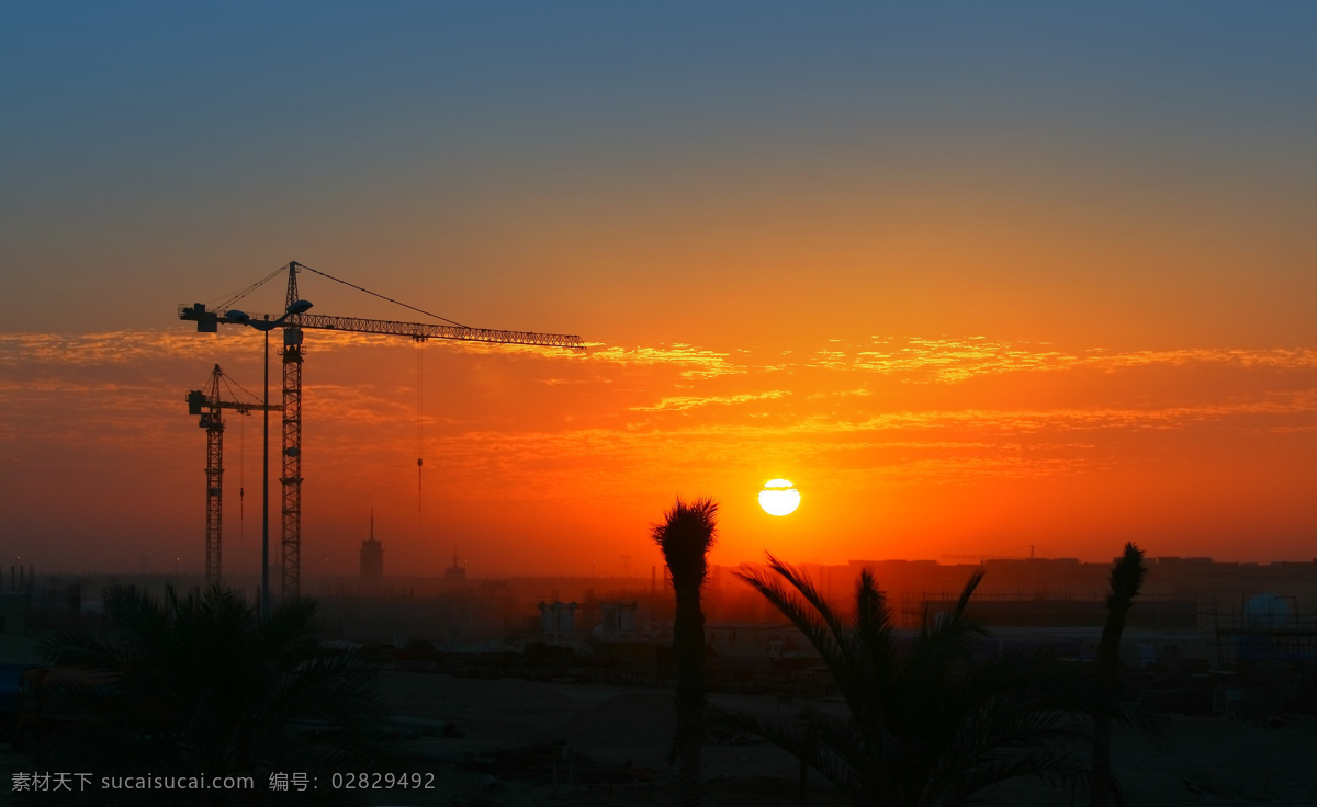 夕阳塔吊风景 夕阳风景 黄昏美景 塔吊 起重机 美丽风景 美丽景色 自然风景 自然景观 黑色