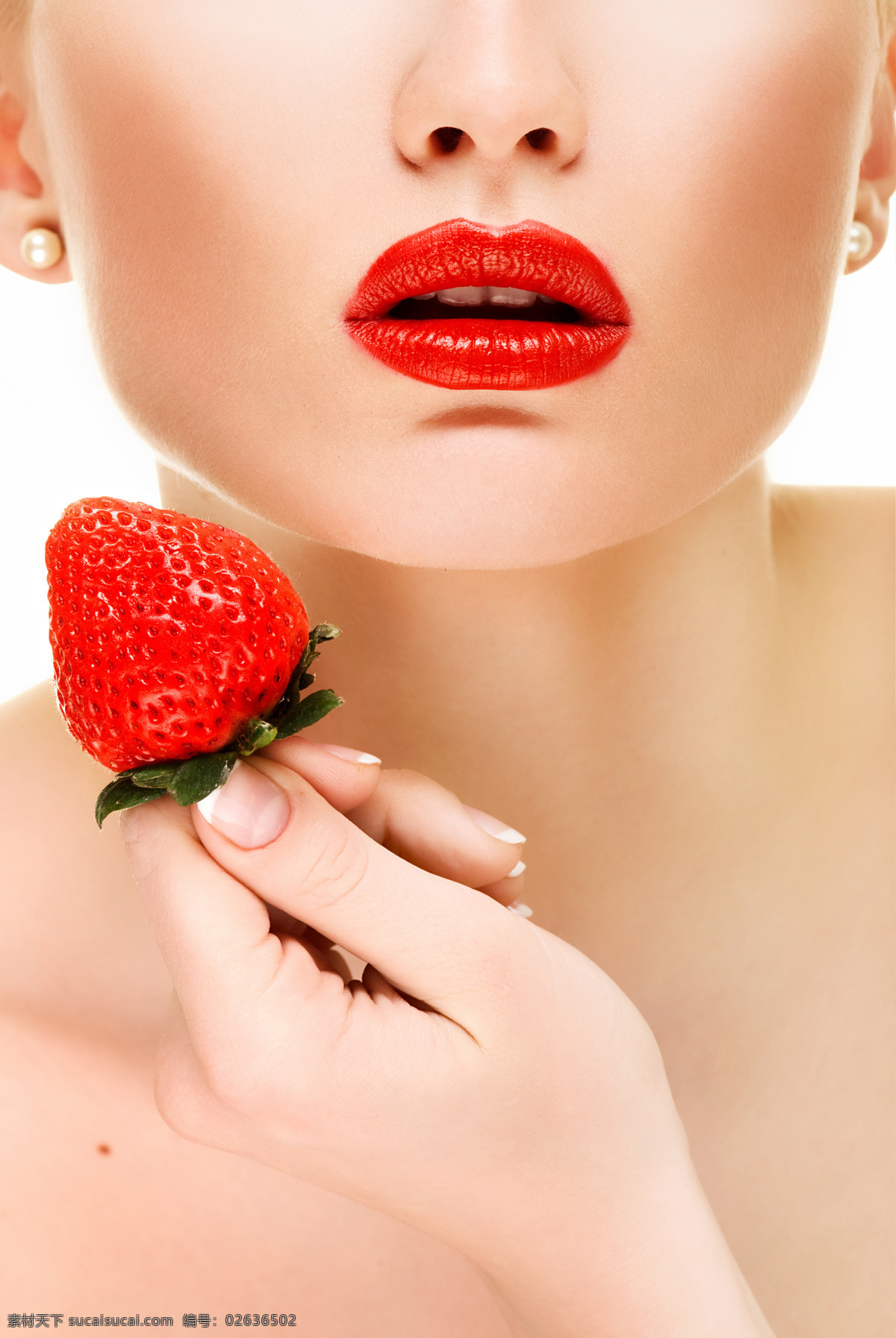 红唇 美女 草莓 摄影图片 性感红唇 水果 高清图片 美女图片 人物图片