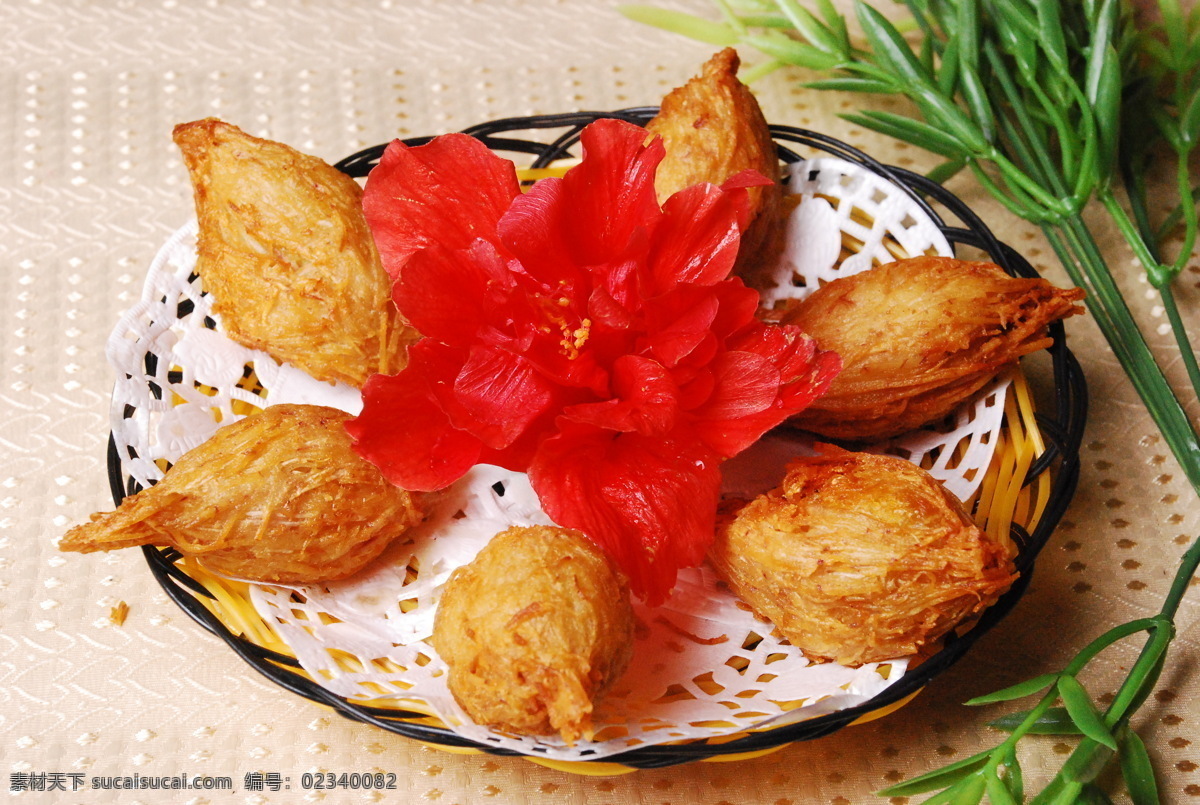 金锥榴莲 榴莲小吃 小吃 传统美食 榴莲酥 餐饮美食 红色
